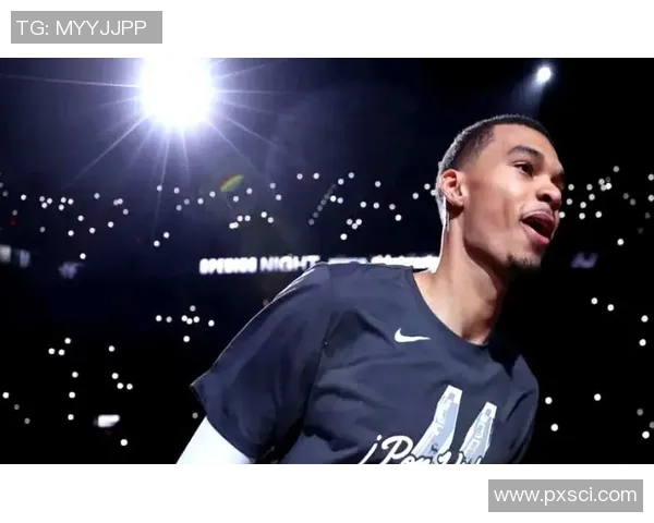 足球明星亚历山大如何在赛场上创造传奇与荣耀的故事 足球明星亚历山大如何在赛场上创造传奇与荣耀的故事