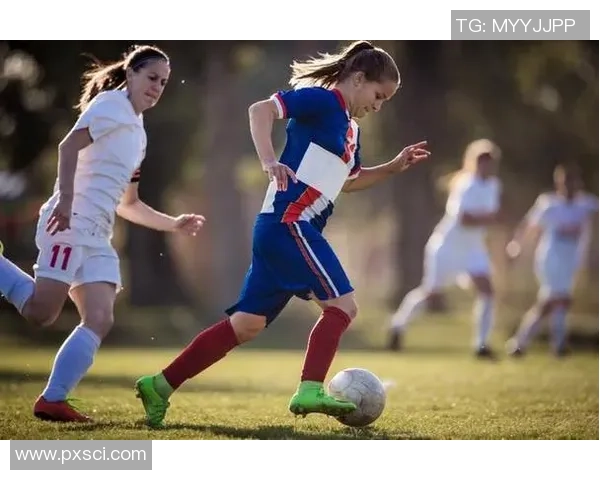 足球明星背后的女人她们是如何影响儿子的职业生涯与人生选择 足球明星背后的女人她们是如何影响儿子的职业生涯与人生选择